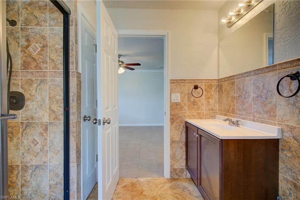 1327 21st Ave, Cape Coral, FL 33990-18