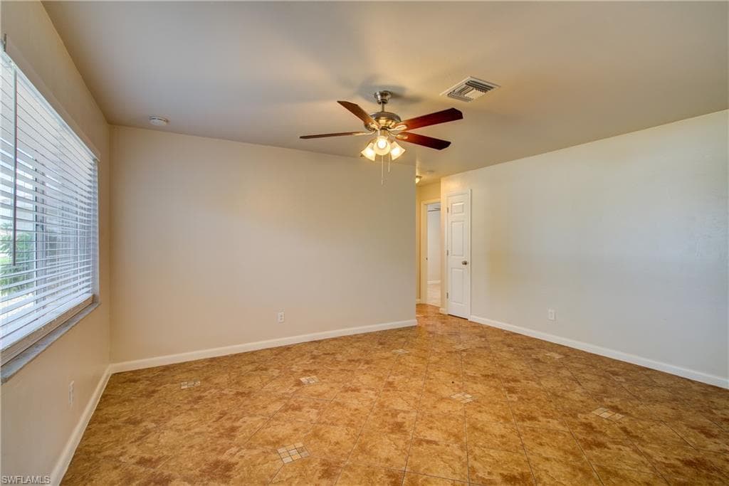 1327 21st Ave, Cape Coral, FL 33990-28