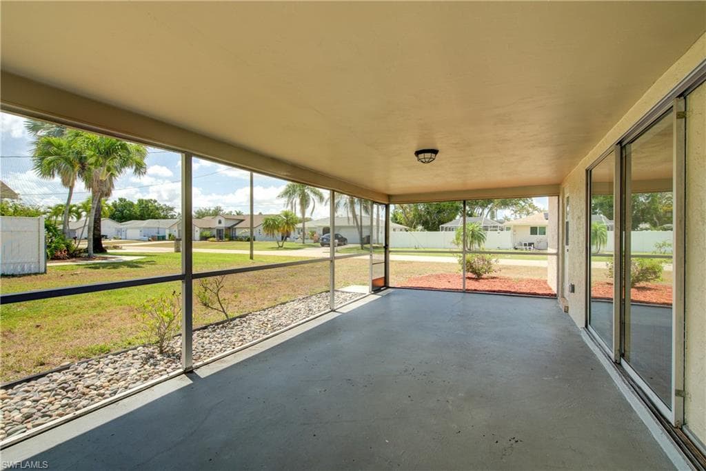 1327 21st Ave, Cape Coral, FL 33990-30