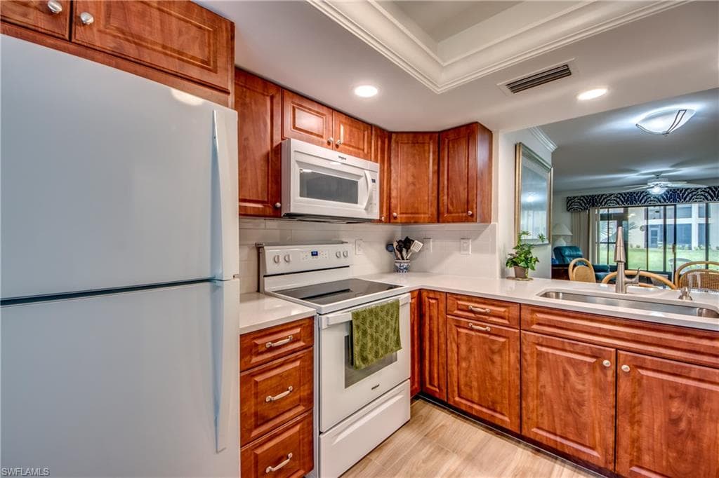 11250 Caravel Cir 101, Fort Myers, FL 33908-1