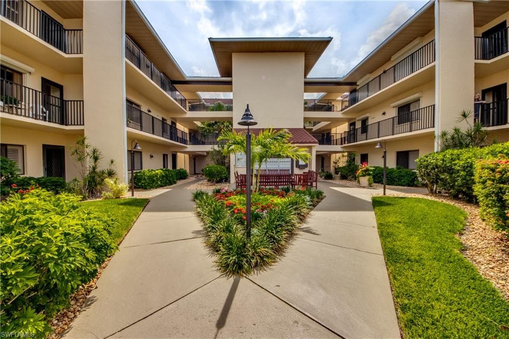 11250 Caravel Cir 101, Fort Myers, FL 33908-2