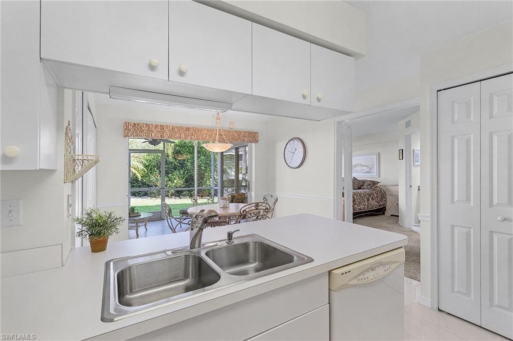 28881 Bermuda Lago Ct 102, Bonita Springs, FL 34134-25