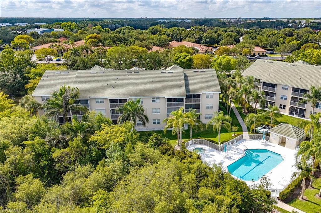 28881 Bermuda Lago Ct 102, Bonita Springs, FL 34134-3