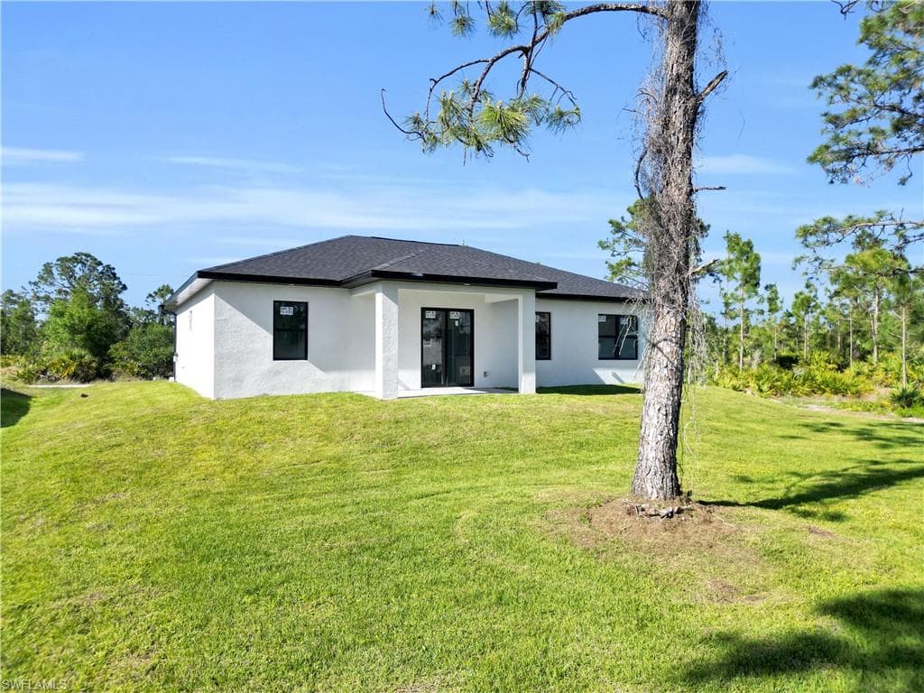 2815 32nd St W, Lehigh Acres, FL 33971-6