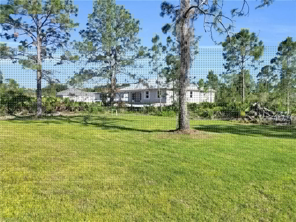 2815 32nd St W, Lehigh Acres, FL 33971-7