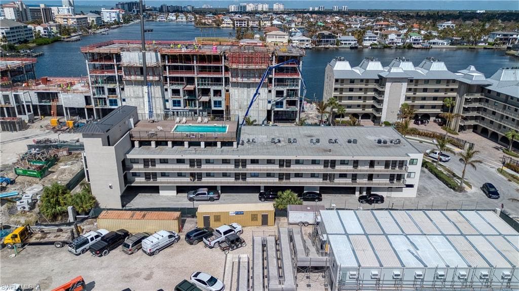 260 Southbay Dr 103, Naples, FL 34108-17