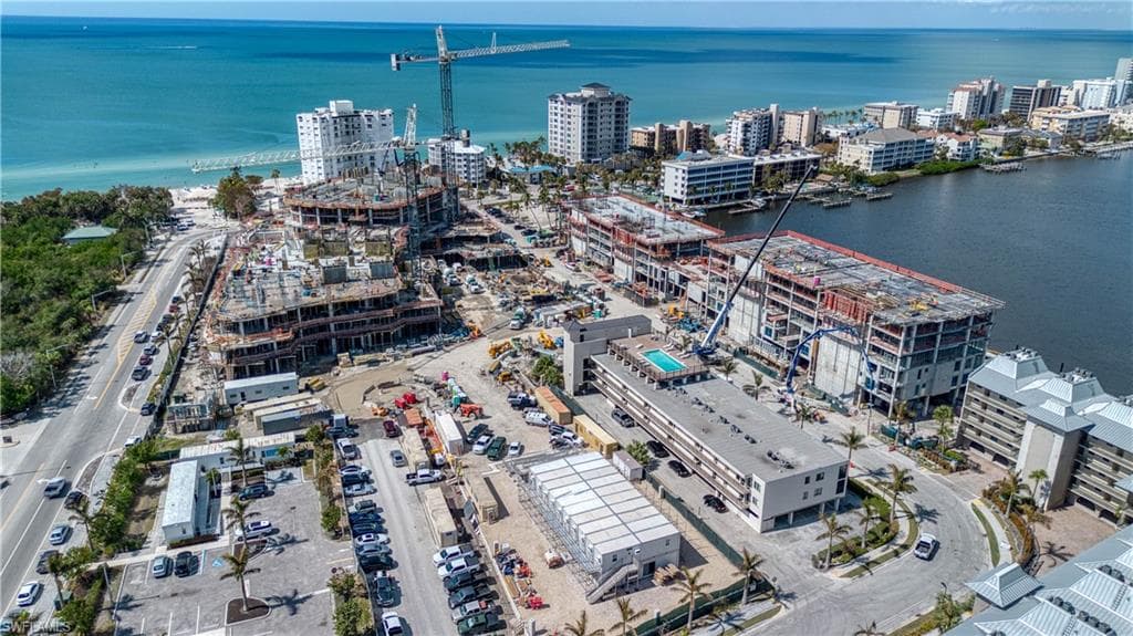 260 Southbay Dr 103, Naples, FL 34108-20
