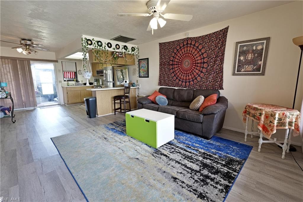 7494/7496 Carrier Rd, Fort Myers, FL 33967-16
