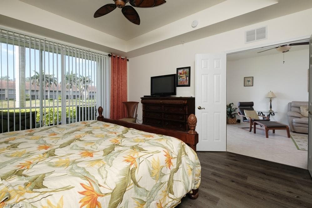 2386 Magnolia Ave 7801, Naples, FL 34112-13