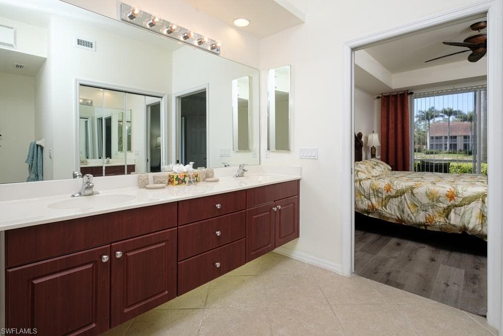 2386 Magnolia Ave 7801, Naples, FL 34112-15