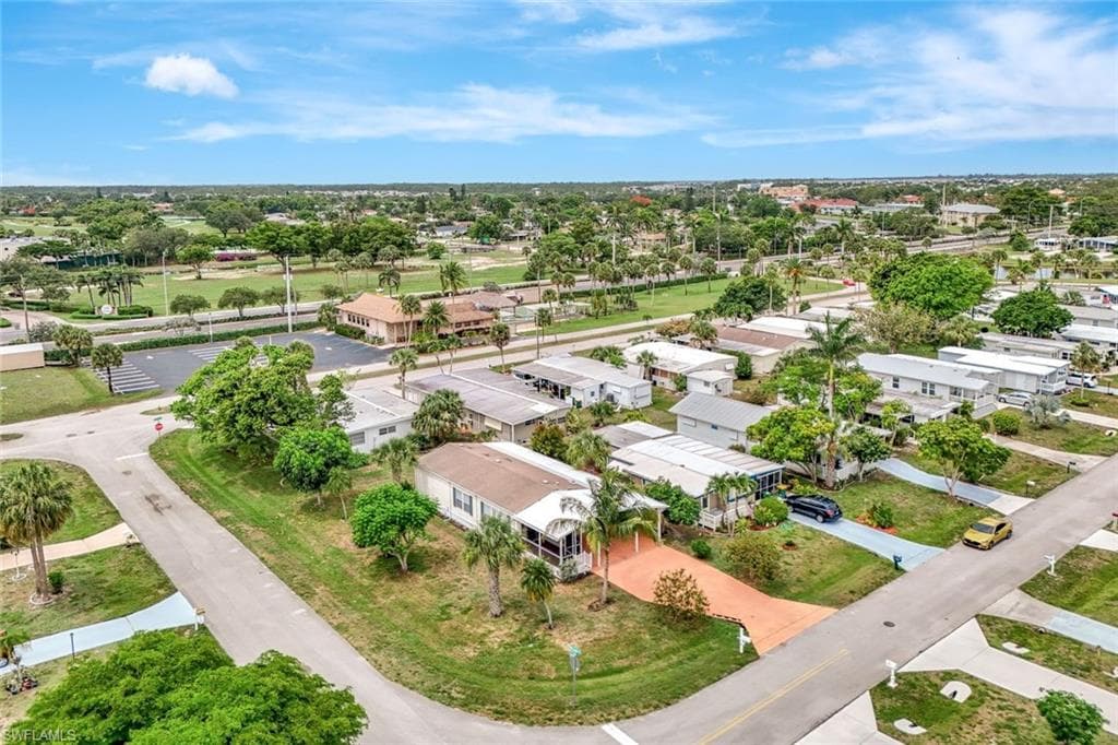 524 Menton Ln, Naples, FL 34112-12