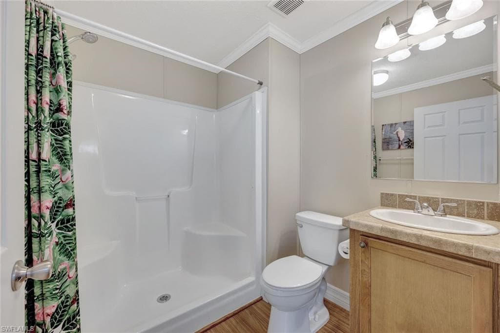 524 Menton Ln, Naples, FL 34112-20