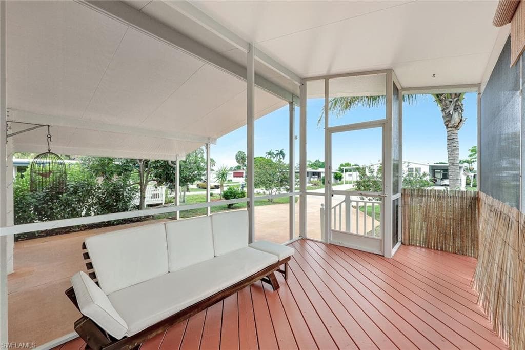 524 Menton Ln, Naples, FL 34112-26