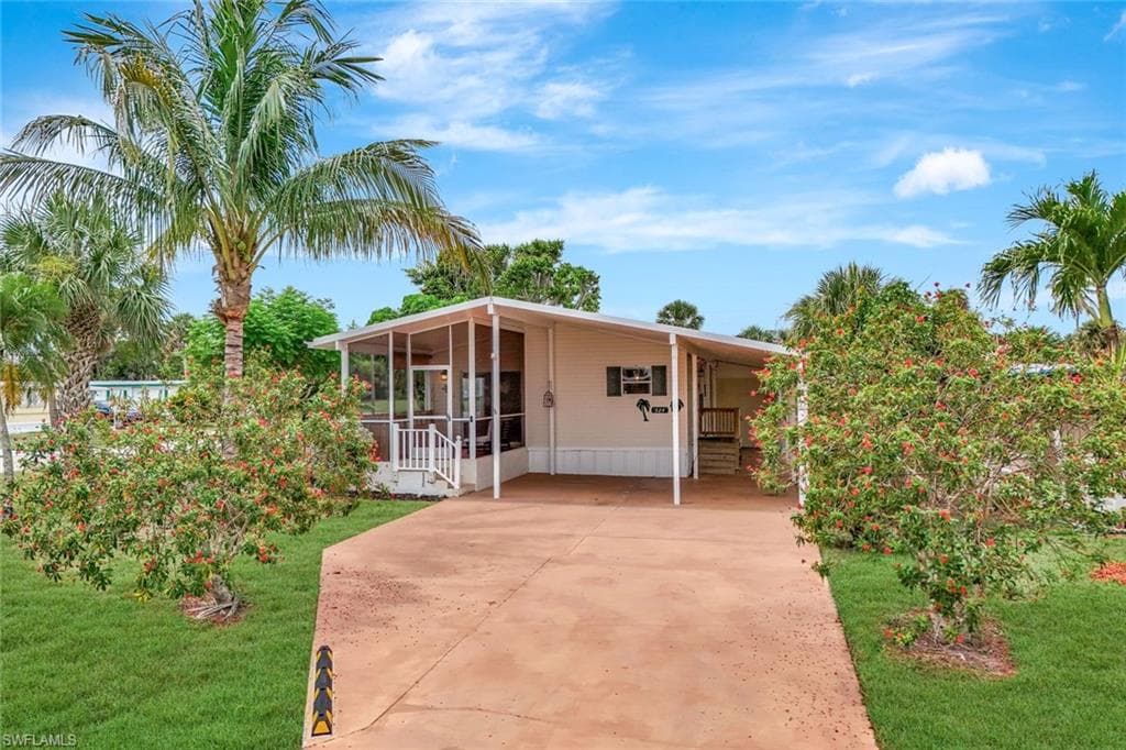 524 Menton Ln, Naples, FL 34112-31