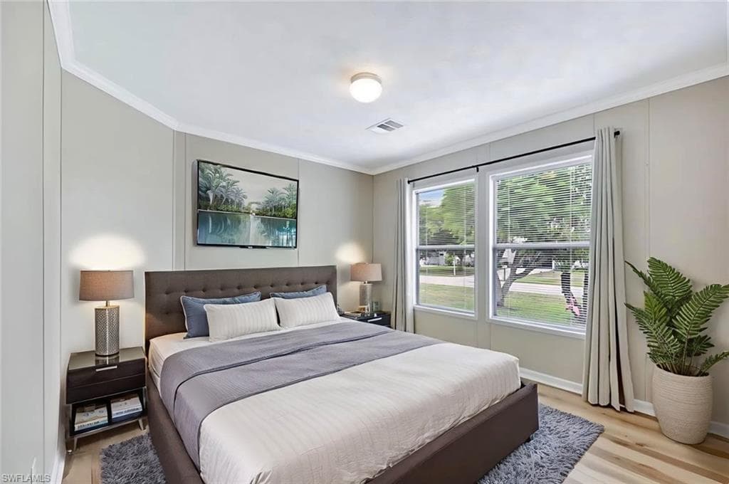 524 Menton Ln, Naples, FL 34112-8