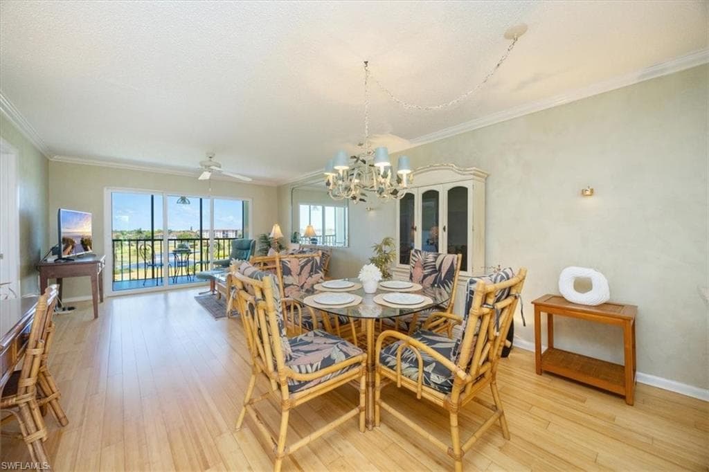 21 High Point Cir E 502, Naples, FL 34103-9