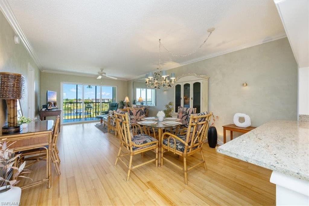 21 High Point Cir E 502, Naples, FL 34103-8