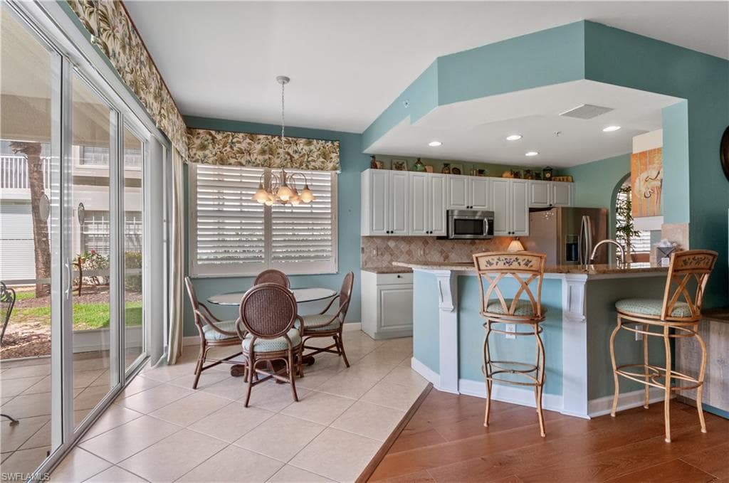 3045 Driftwood Way 3707, Naples, FL 34109-10
