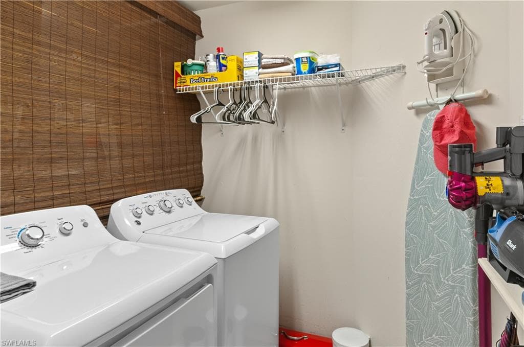 3045 Driftwood Way 3707, Naples, FL 34109-21