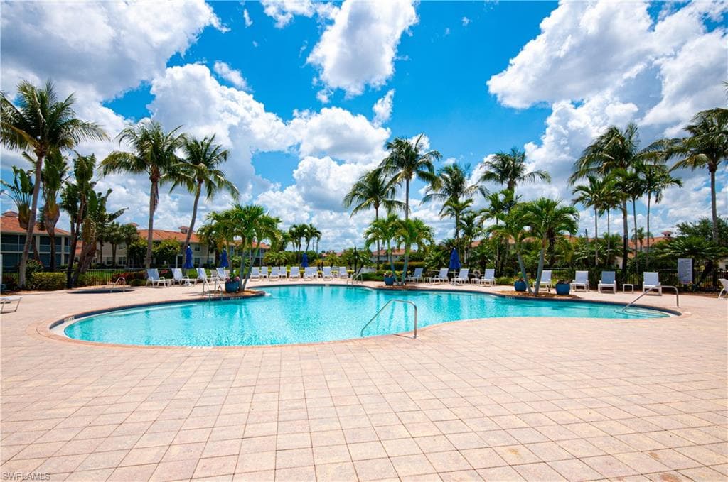 3045 Driftwood Way 3707, Naples, FL 34109-31