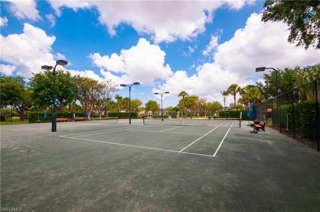 3045 Driftwood Way 3707, Naples, FL 34109-34