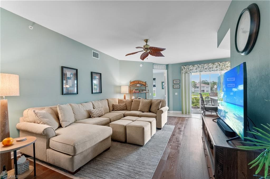 3045 Driftwood Way 3707, Naples, FL 34109-6