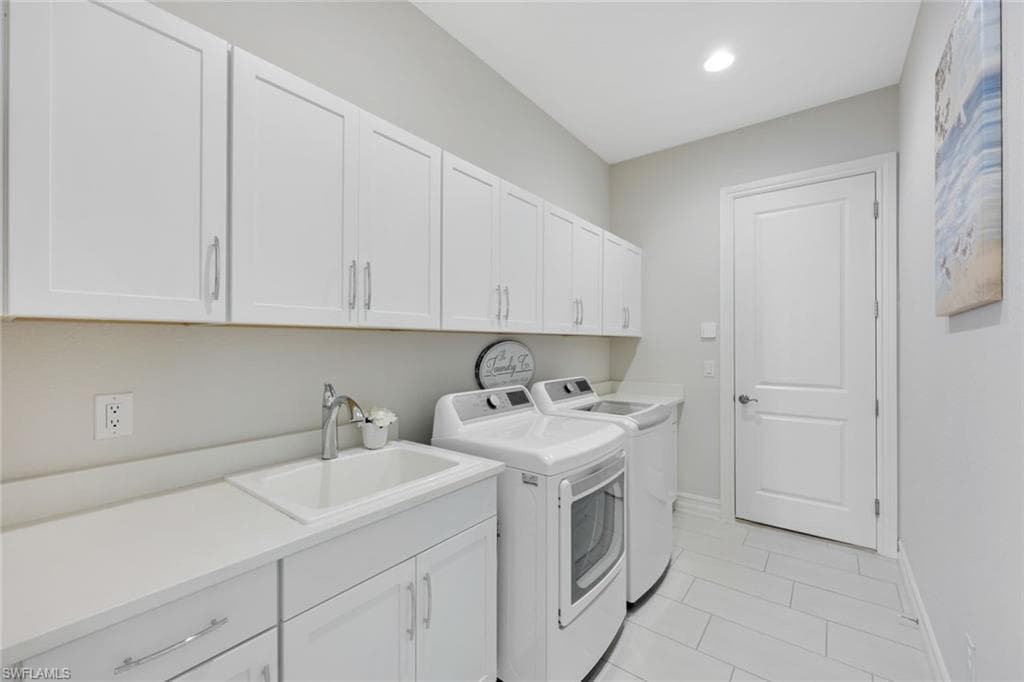 17282 Hidden Estates Cir, Fort Myers, FL 33908-21