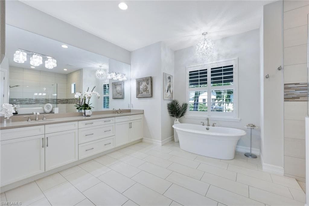 17282 Hidden Estates Cir, Fort Myers, FL 33908-24