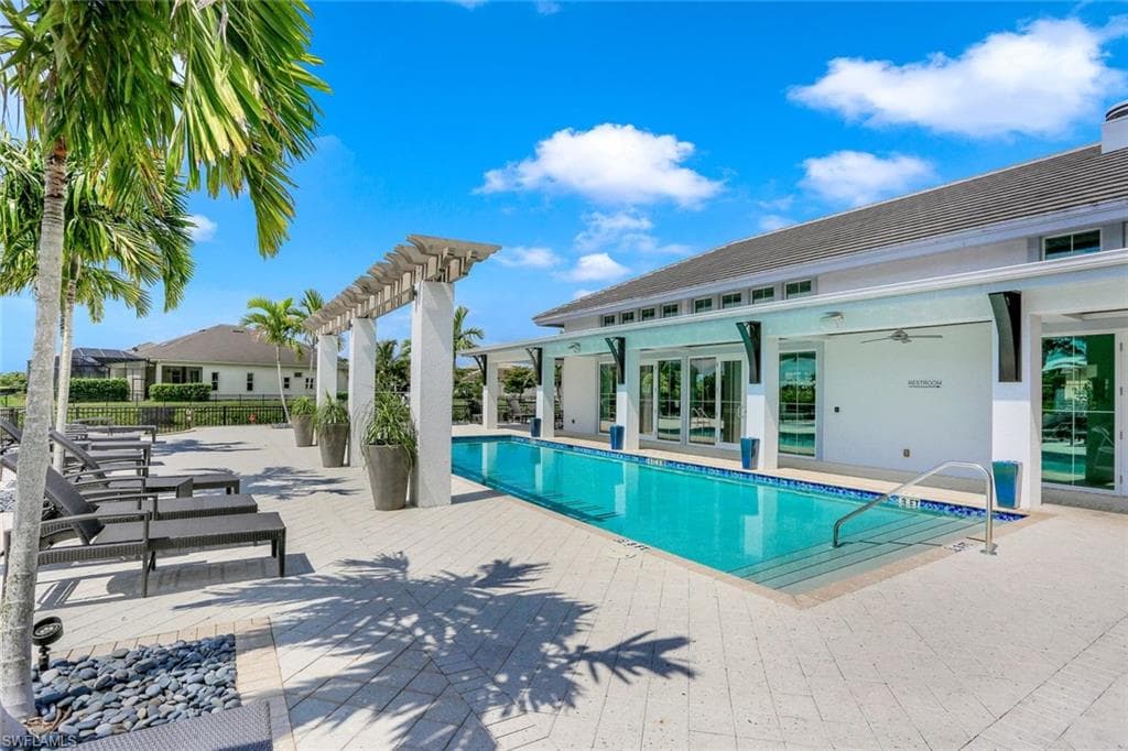 17282 Hidden Estates Cir, Fort Myers, FL 33908-44