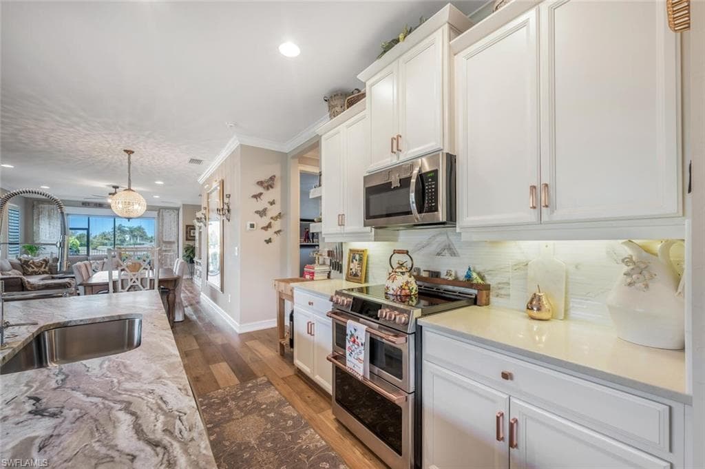 28268 Seasons Tide Ave, Bonita Springs, FL 34135-9