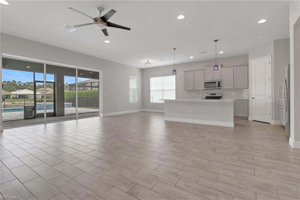 3307 Pilot Cir, Naples, FL 34120-9
