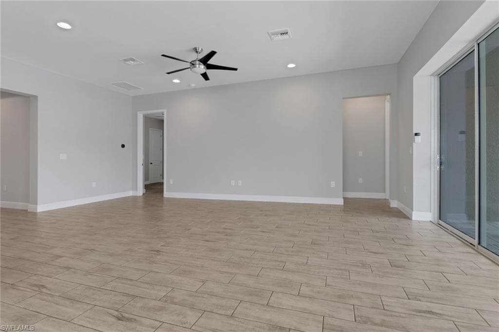 3307 Pilot Cir, Naples, FL 34120-7