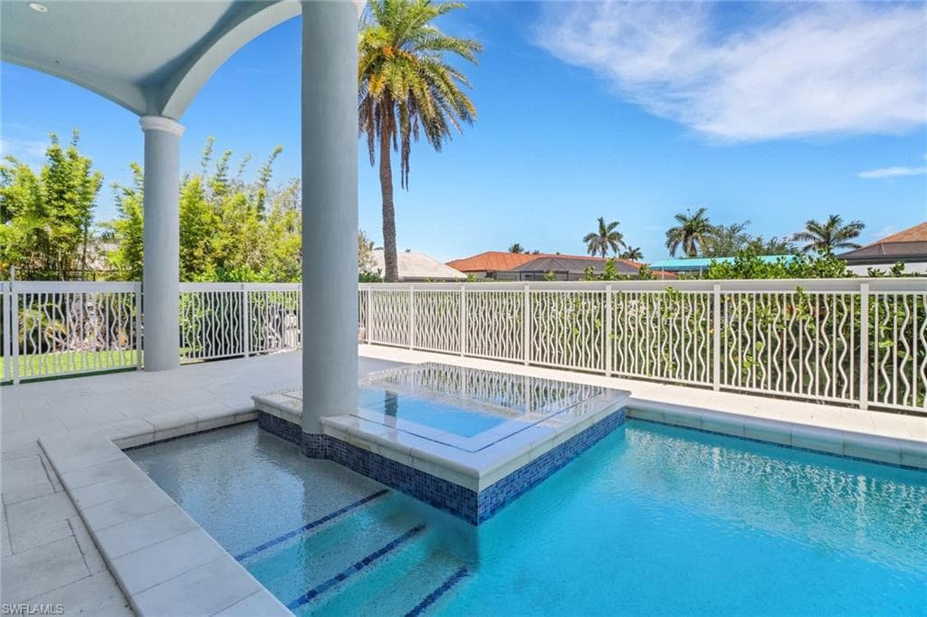 1070 Dana Ct, Marco Island, FL 34145-14