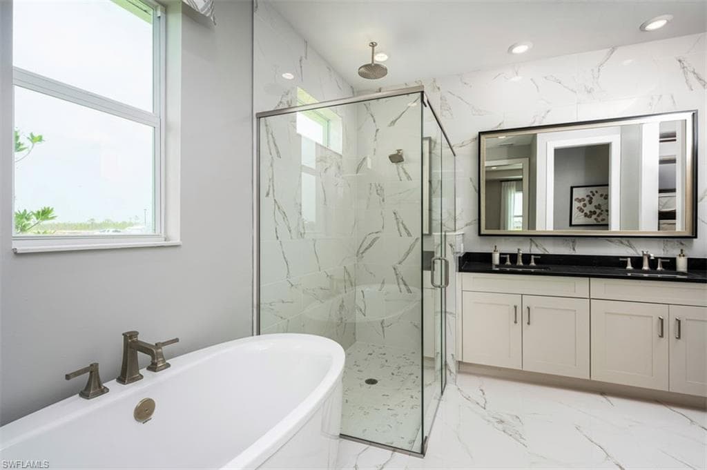 9102 Wisteria Way, Naples, FL 34114-11