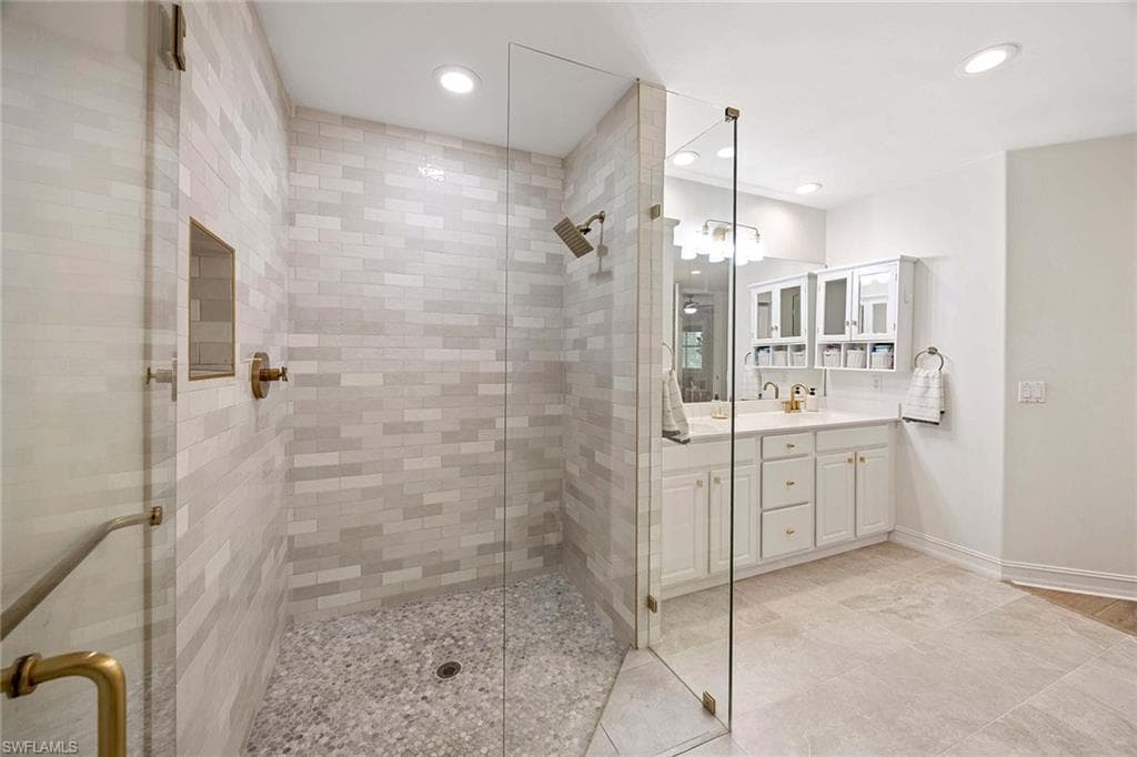 1786 Tarpon Bay Dr S 102, Naples, FL 34119-13