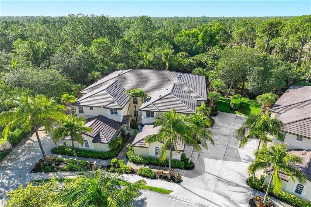 1786 Tarpon Bay Dr S 102, Naples, FL 34119-23
