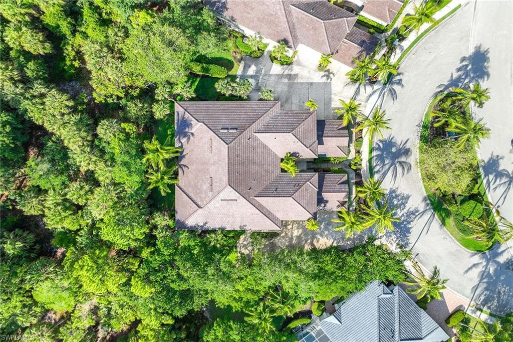 1786 Tarpon Bay Dr S 102, Naples, FL 34119-24