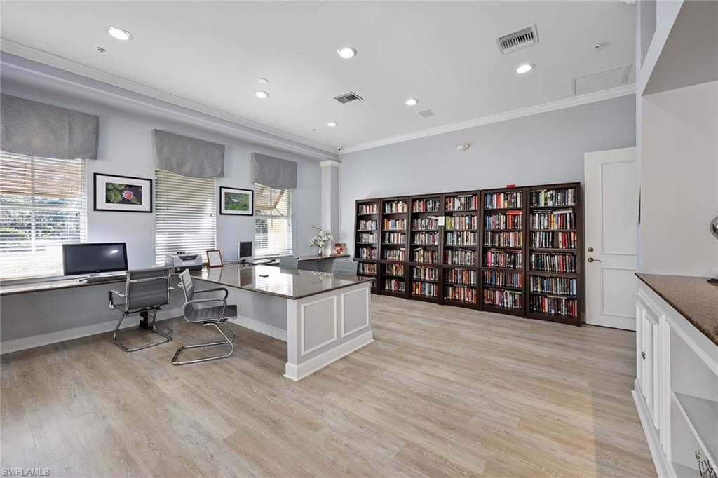 1786 Tarpon Bay Dr S 102, Naples, FL 34119-44