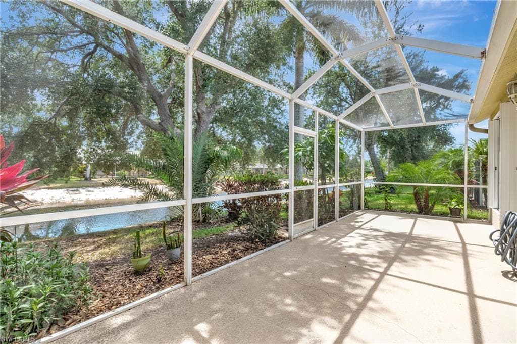 8012 Sivon Way 902, Naples, FL 34119-24