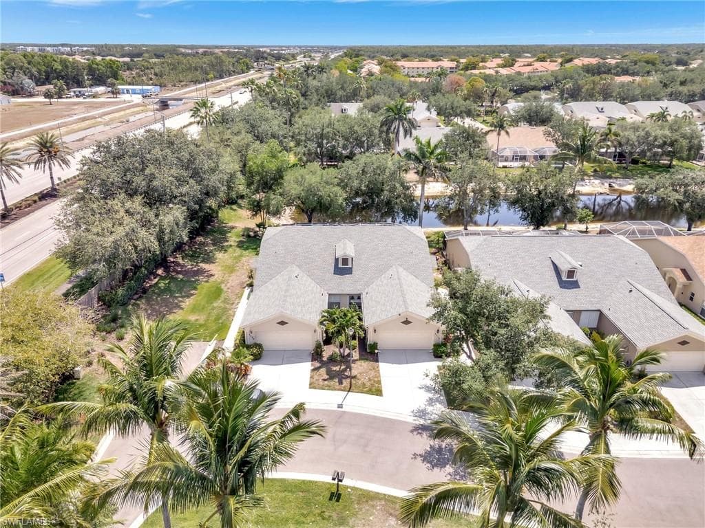 8012 Sivon Way 902, Naples, FL 34119-28