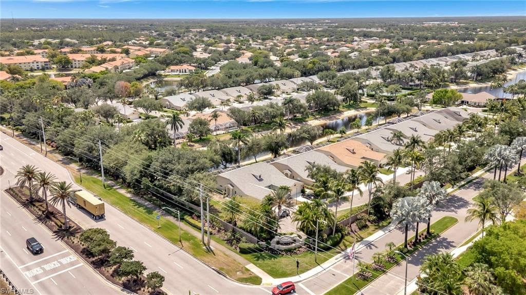 8012 Sivon Way 902, Naples, FL 34119-29