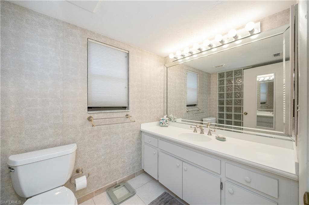 622 Wildwood Ln, Naples, FL 34105-14