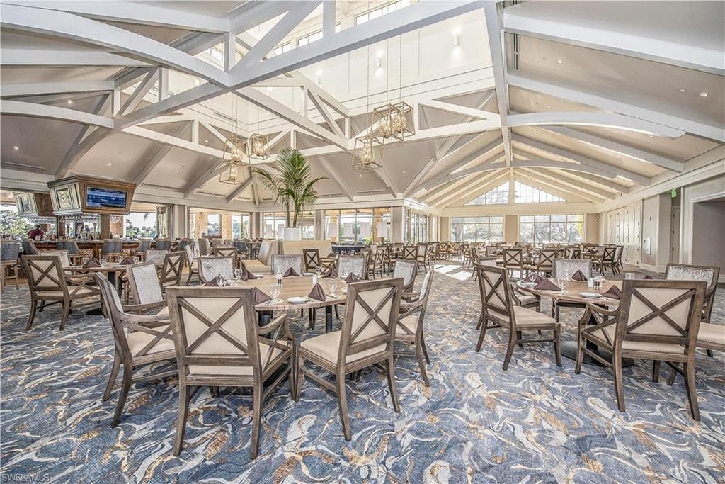 622 Wildwood Ln, Naples, FL 34105-27