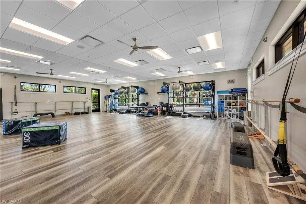 622 Wildwood Ln, Naples, FL 34105-36