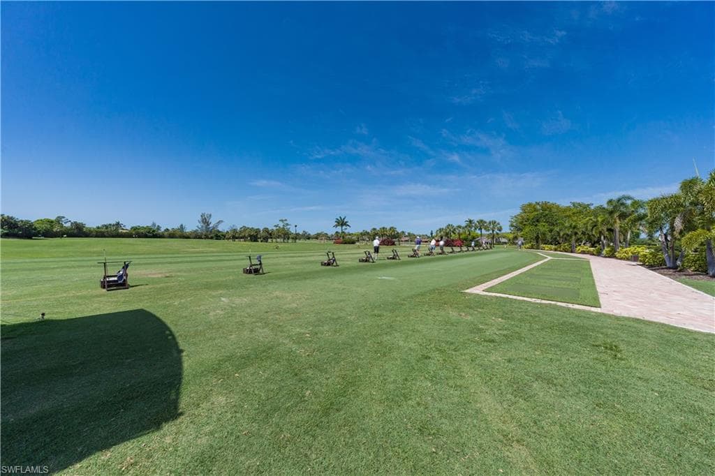 622 Wildwood Ln, Naples, FL 34105-37
