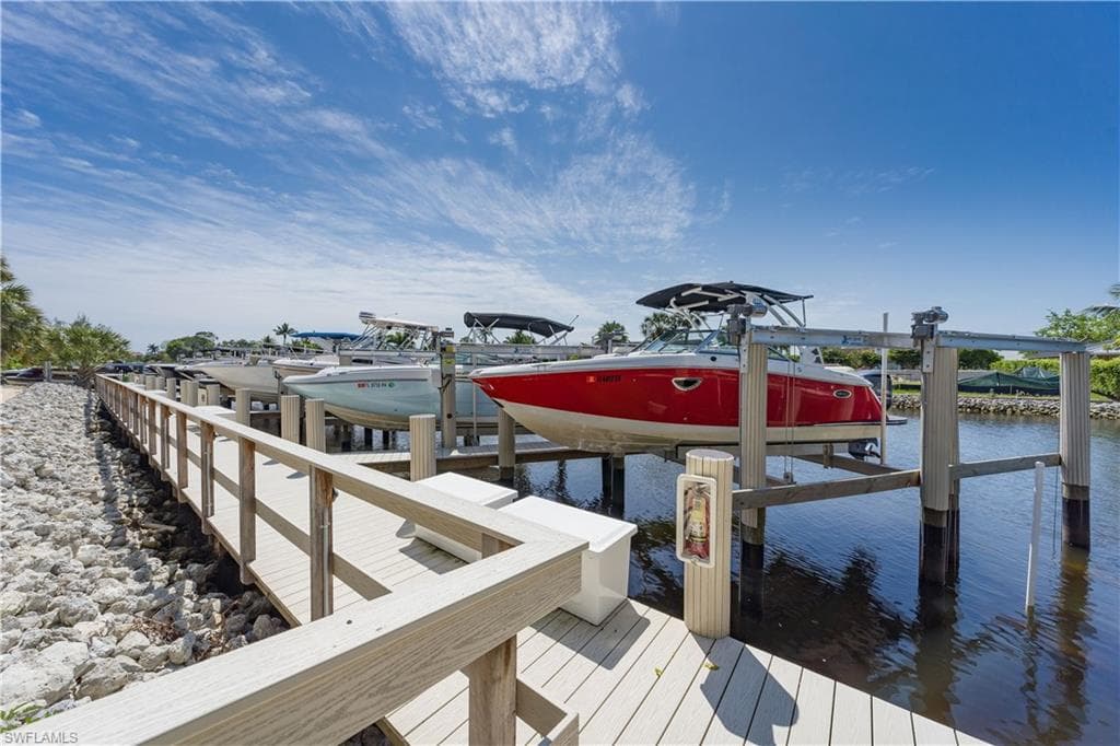 622 Wildwood Ln, Naples, FL 34105-41