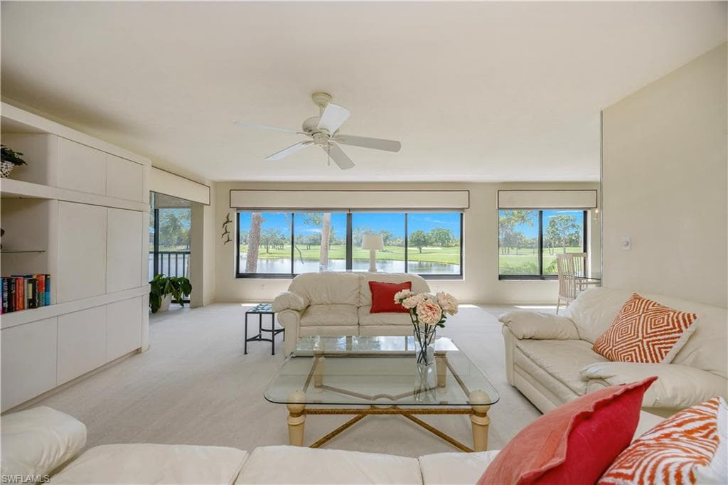 622 Wildwood Ln, Naples, FL 34105-4