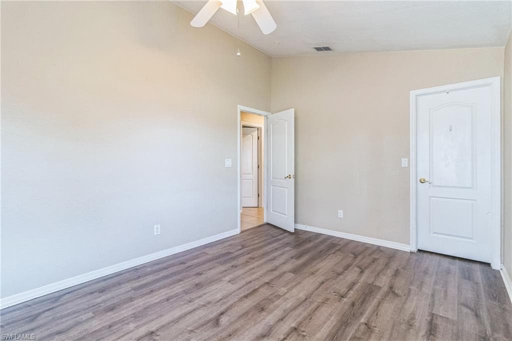 1316 8th Ct, Cape Coral, FL 33991-10