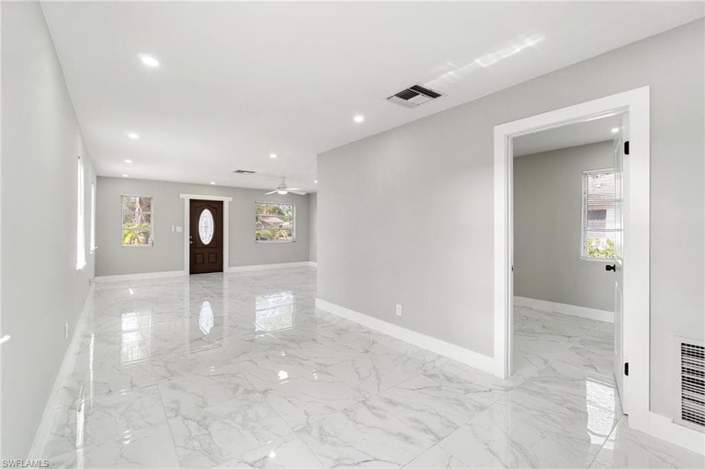 9025 Somerset Ln, Bonita Springs, FL 34135-14