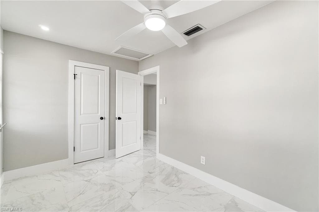 9025 Somerset Ln, Bonita Springs, FL 34135-17